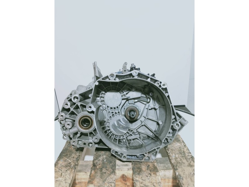 Recambio de caja cambios para opel zafira tourer excellence referencia OEM IAM F40 AYP R14052196