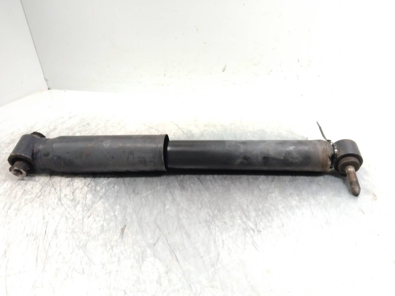 Recambio de amortiguador trasero para renault scenic ii 1.6 16v referencia OEM IAM   