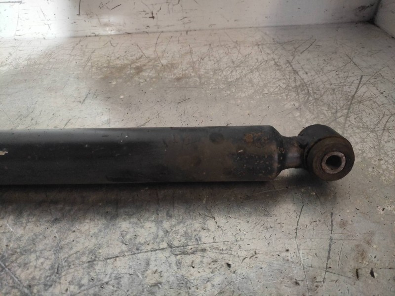 Recambio de amortiguador trasero izquierdo para mercedes clase c (w203) berlina 220 cdi (la) (203.008) referencia OEM IAM 203326