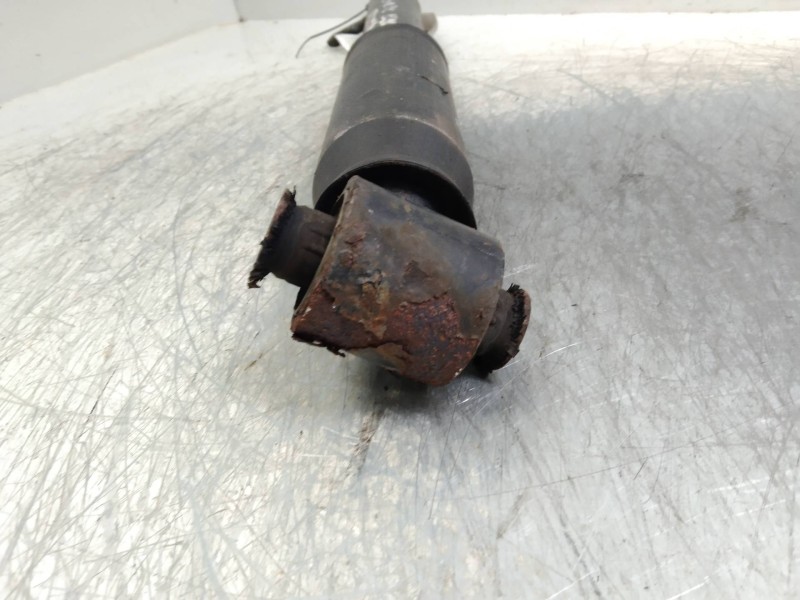 Recambio de amortiguador trasero para renault scenic ii 1.5 dci diesel referencia OEM IAM   