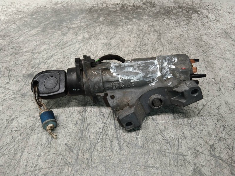 Recambio de conmutador de arranque para volkswagen polo (9n1) highline referencia OEM IAM 4B0905851C  