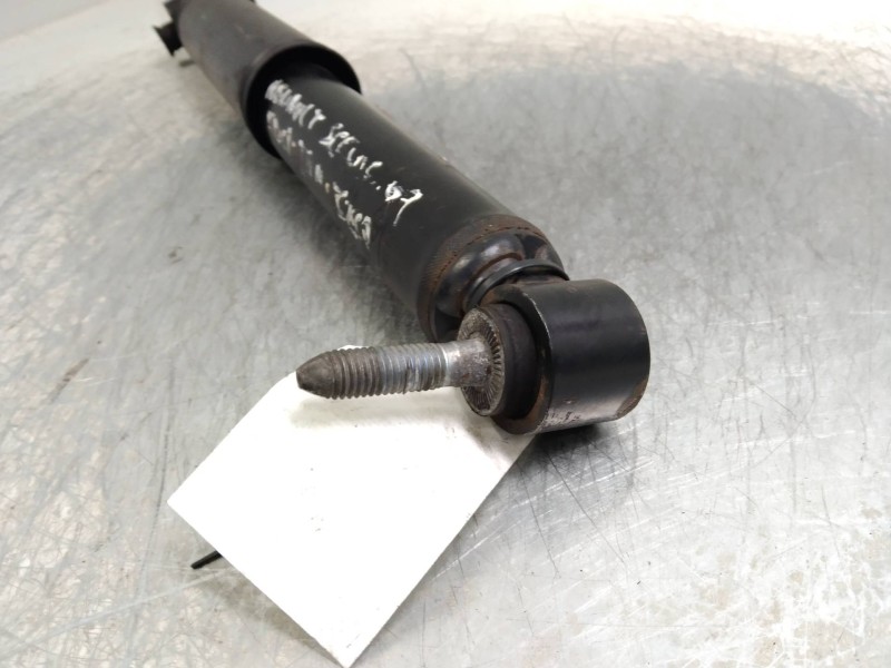 Recambio de amortiguador trasero para renault scenic iii dynamique referencia OEM IAM   