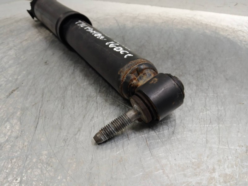 Recambio de amortiguador trasero para renault talisman intens referencia OEM IAM   