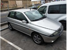 lancia lancia y del año 1999