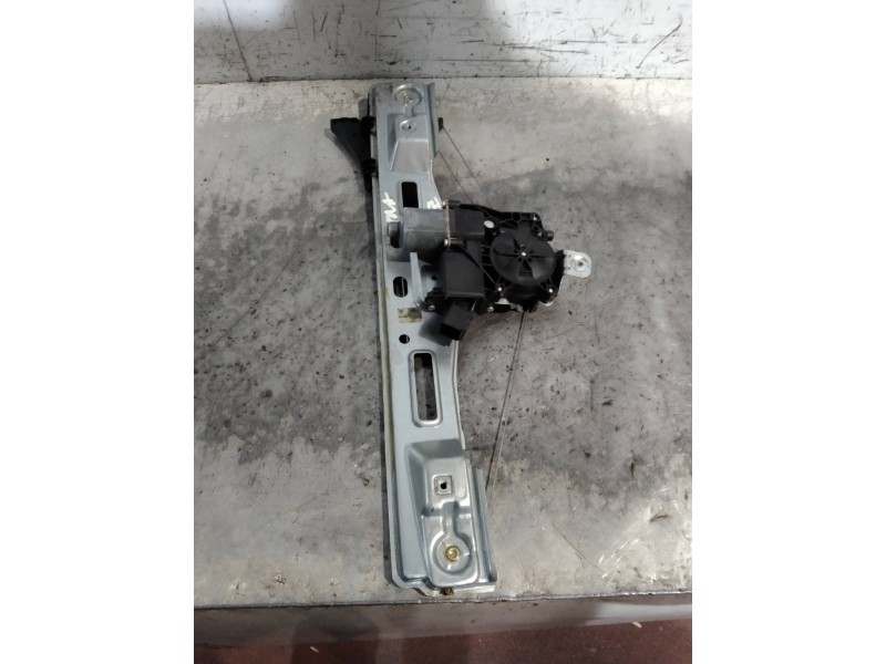 Recambio de elevalunas trasero izquierdo para opel zafira tourer excellence referencia OEM IAM 13260141 927207103 13369289