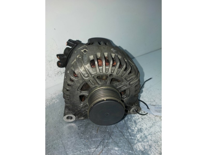 Recambio de alternador para santana 300 1.6 hdi referencia OEM IAM 9646321780 VALEO 