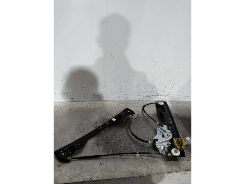 Recambio de elevalunas delantero izquierdo para opel zafira tourer excellence referencia OEM IAM 20951581 966435201 13369285