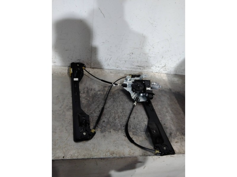 Recambio de elevalunas delantero izquierdo para opel zafira tourer excellence referencia OEM IAM 20951581 966435201 13369285