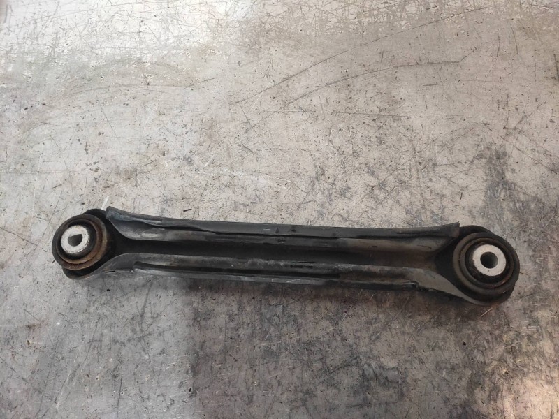 Recambio de tirante trasero izquierdo para mercedes clase c (w203) berlina 220 cdi (la) (203.008) referencia OEM IAM   
