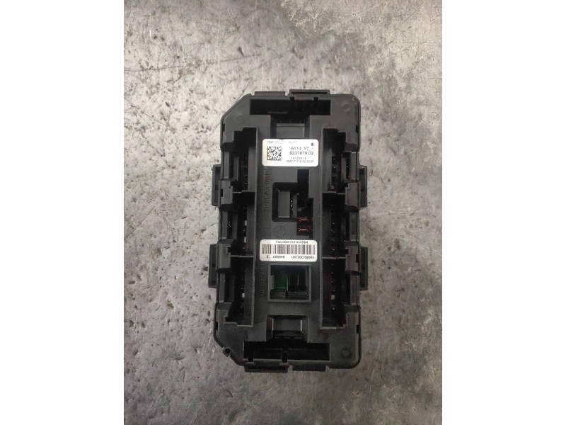 Recambio de caja reles / fusibles para bmw serie 3 lim. (f30) 320d referencia OEM IAM 933787902 6114V7933787902 