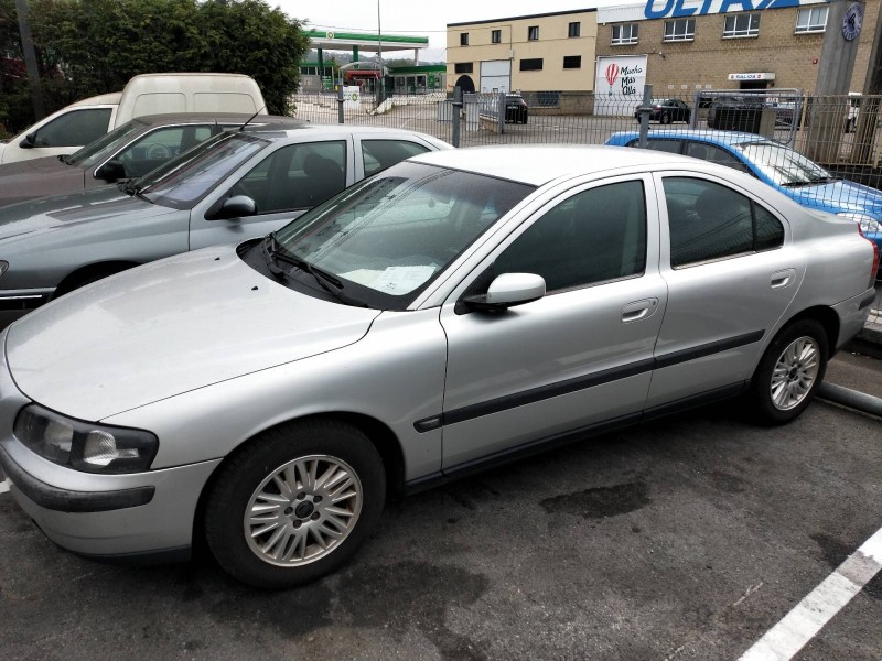 volvo s60 berlina del año 2003