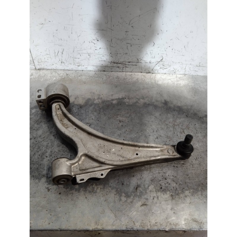 Recambio de brazo suspension inferior delantero izquierdo para opel zafira tourer excellence referencia OEM IAM 13461920  