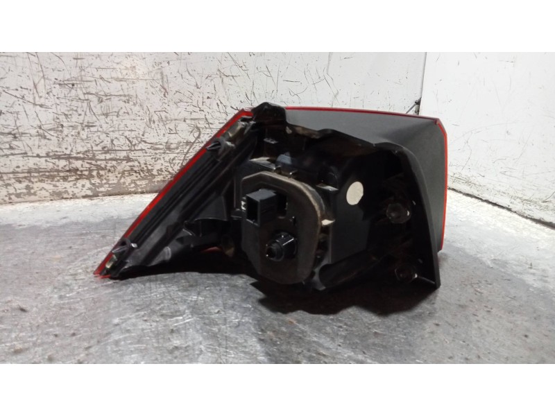 Recambio de piloto trasero derecho para volkswagen golf vii lim. (bq1) sport referencia OEM IAM 5G0945208  