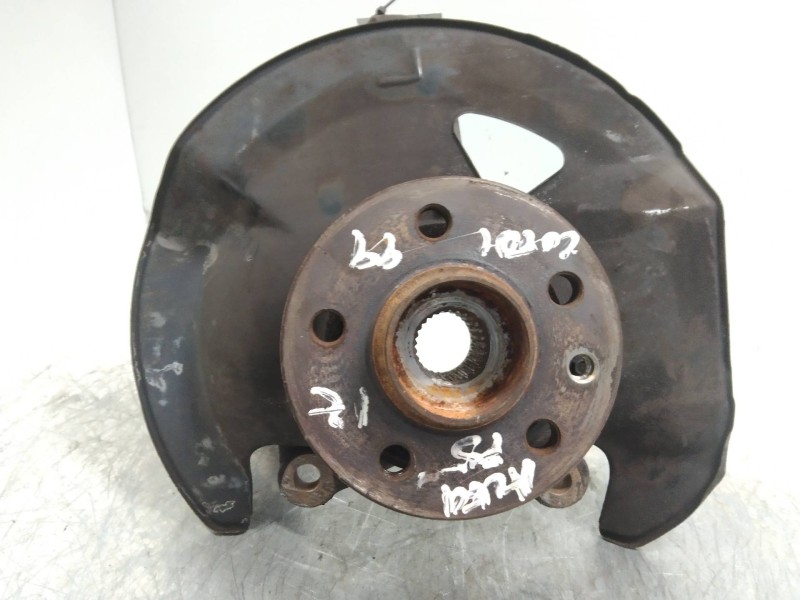 Recambio de mangueta delantera izquierda para mg rover serie 75 (rj) 2.0 cdt classic referencia OEM IAM   