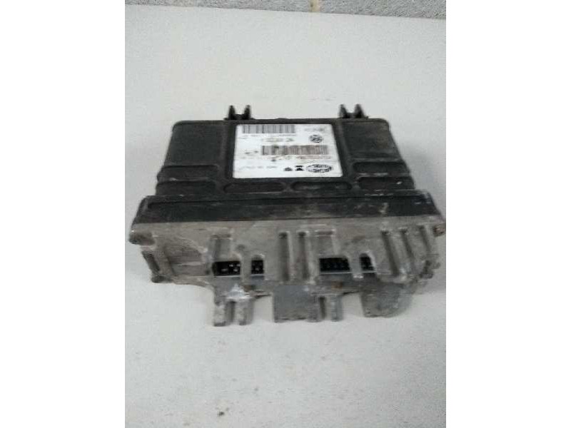 Recambio de centralita motor uce para seat ibiza (6k) referencia OEM IAM IAW1AVV4 6160036401 6K0906030A