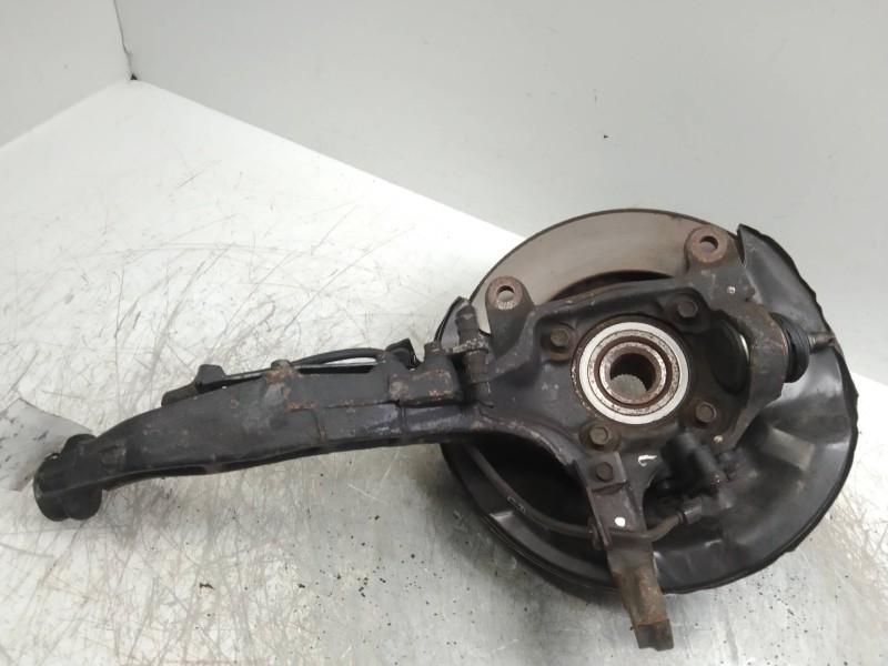 Recambio de mangueta delantera izquierda para mg rover serie 600 (rh) 2.0 turbodiesel referencia OEM IAM   