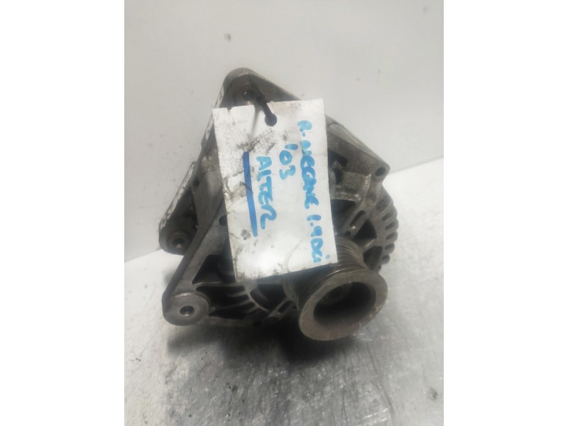 Recambio de alternador para renault megane ii berlina 3p dynamique referencia OEM IAM 8200290215  