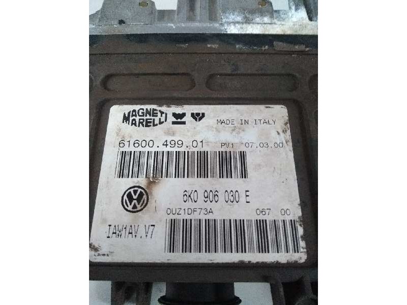Recambio de centralita motor uce para seat cordoba berlina (6k2) 1.6 referencia OEM IAM IAW1AVV7 6160049901 6K0906030E