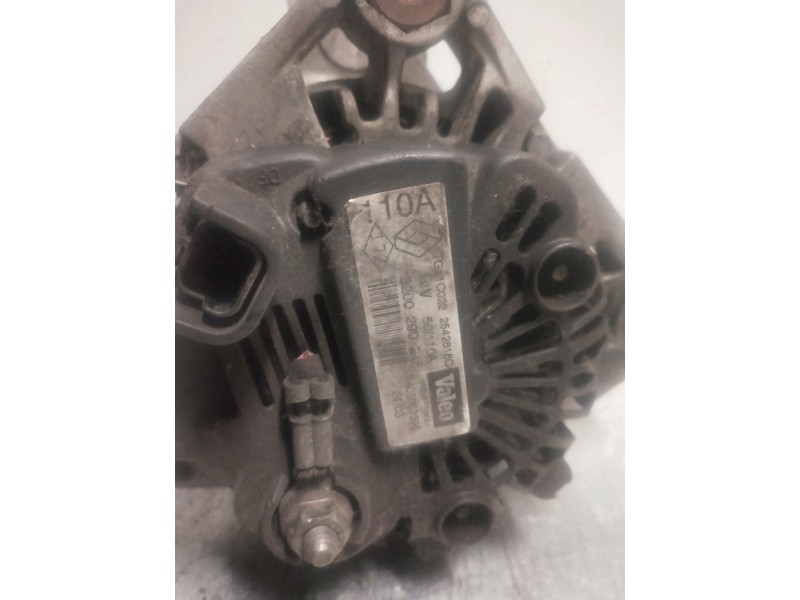 Recambio de alternador para renault megane ii berlina 3p dynamique referencia OEM IAM 8200290215  