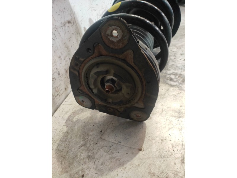 Recambio de amortiguador delantero derecho para renault laguna iii dynamique referencia OEM IAM 543020003R  