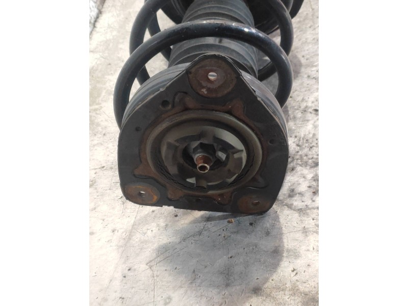 Recambio de amortiguador delantero izquierdo para renault laguna iii dynamique referencia OEM IAM 543020003R  