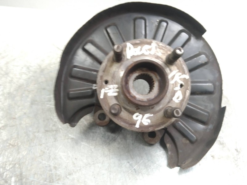 Recambio de mangueta delantera izquierda para mg rover serie 100 (xp) 115 sd referencia OEM IAM   