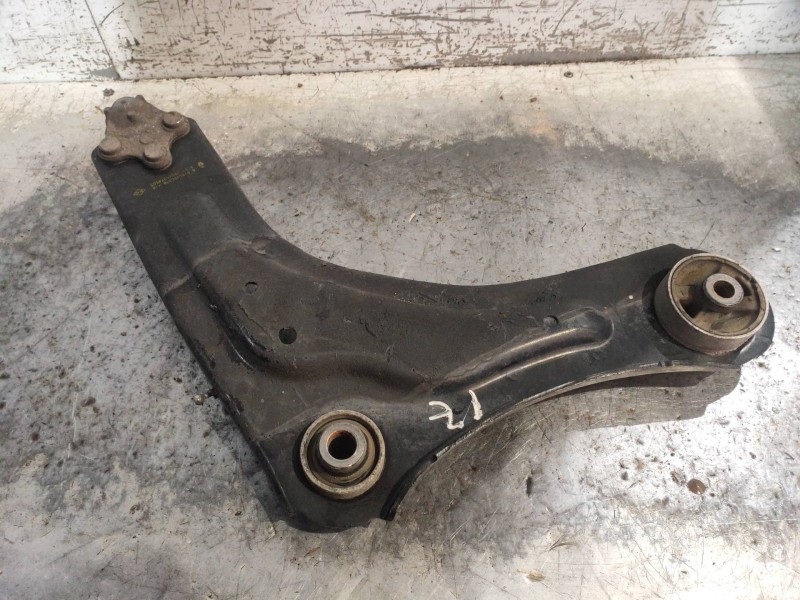 Recambio de brazo suspension inferior delantero izquierdo para renault laguna iii dynamique referencia OEM IAM 545010009RD  