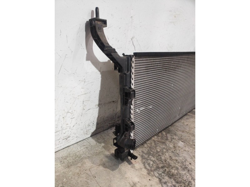 Recambio de radiador agua para renault laguna iii dynamique referencia OEM IAM 214000003R L5645003 