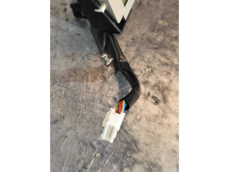 Recambio de pantalla multifuncion para mazda 3 berlina (bk) 2.0 sportive referencia OEM IAM   