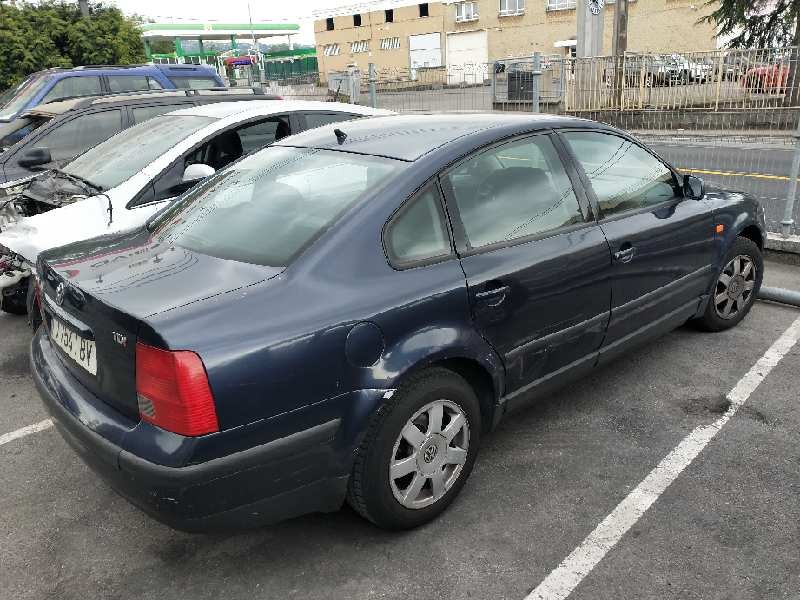 volkswagen passat berlina (3b2) del año 1997