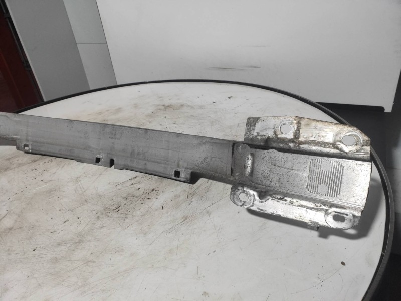 Recambio de refuerzo paragolpes delantero para renault laguna iii dynamique referencia OEM IAM   