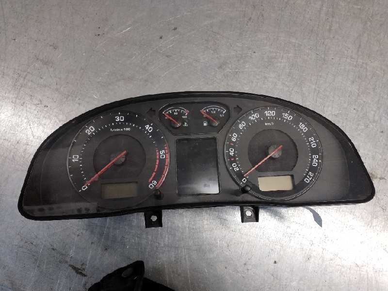 Recambio de cuadro instrumentos para skoda superb (3u4) 1.9 tdi referencia OEM IAM 110080115003 3U0920840A 