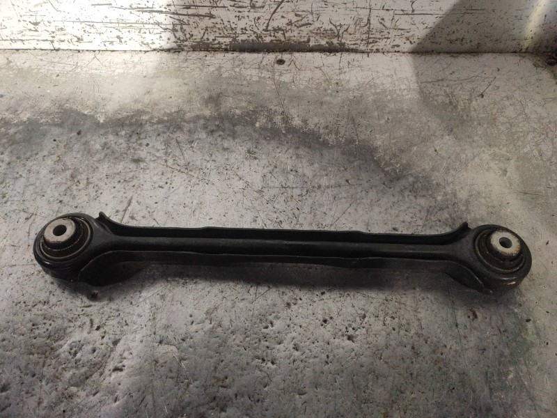 Recambio de brazo suspension superior trasero derecho para bmw x1 (e84) xdrive 18d referencia OEM IAM 676347111  