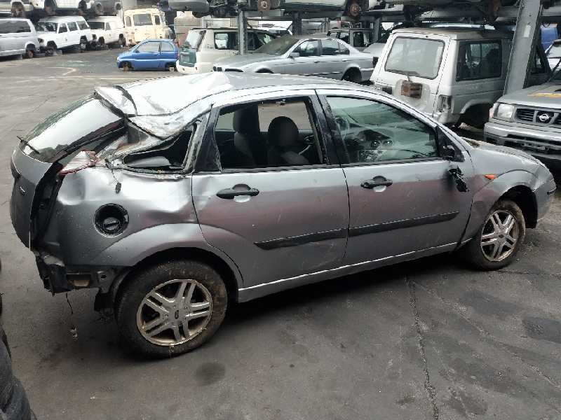 ford focus berlina (cak) del año 2004