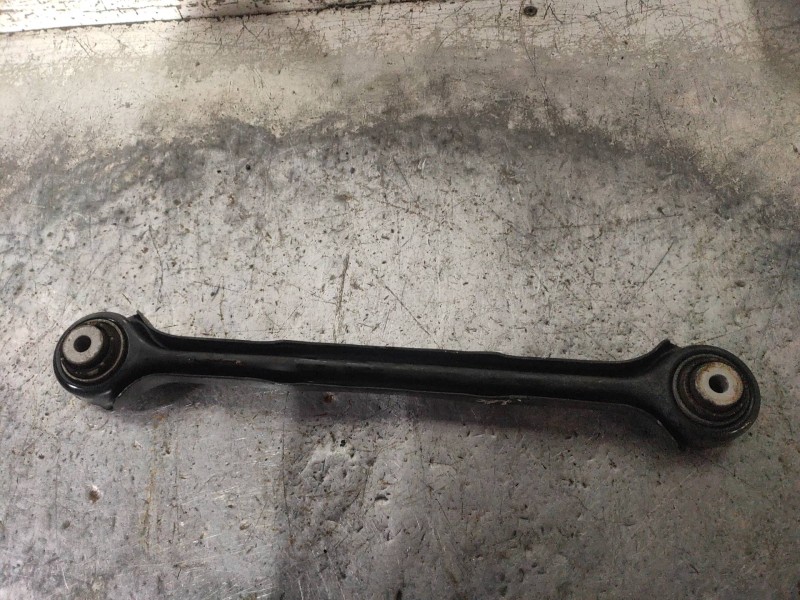 Recambio de brazo suspension superior trasero izquierdo para bmw x1 (e84) xdrive 18d referencia OEM IAM 676347111  