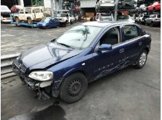 opel astra g berlina del año 2000