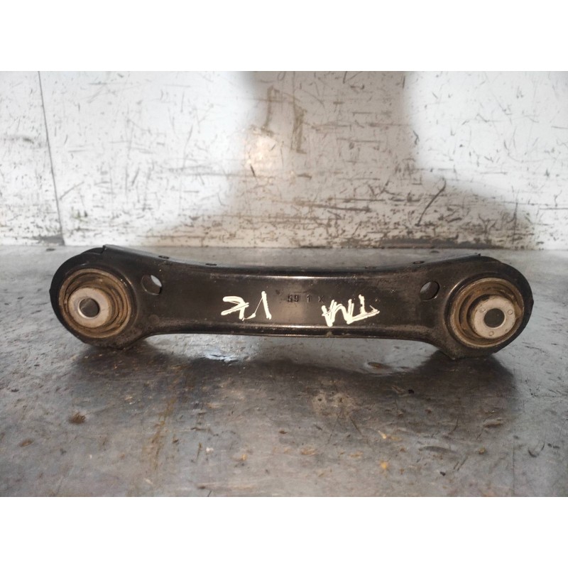 Recambio de brazo suspension superior trasero izquierdo para bmw x1 (e84) xdrive 18d referencia OEM IAM 678223702 678223802 