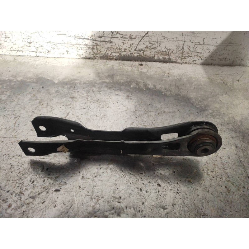 Recambio de brazo suspension superior trasero izquierdo para bmw x1 (e84) xdrive 18d referencia OEM IAM 6782168  