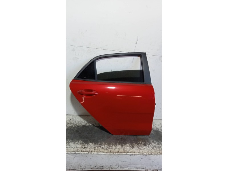 Recambio de puerta trasera derecha para kia rio (yb) drive referencia OEM IAM   5P