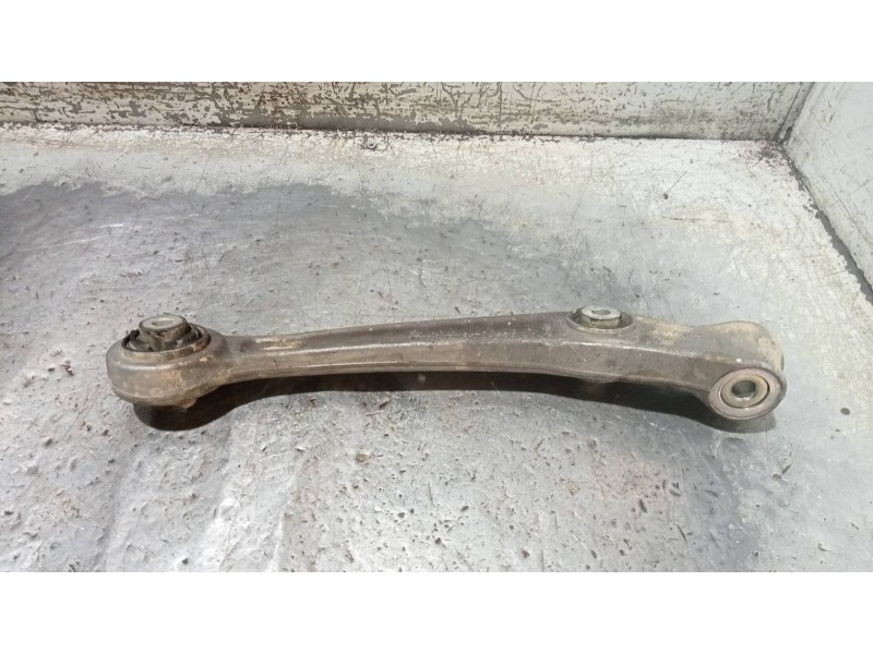 Recambio de brazo suspension superior delantero izquierdo para audi a4 ber. (b8) 2.0 16v tdi referencia OEM IAM 8K0407155C  