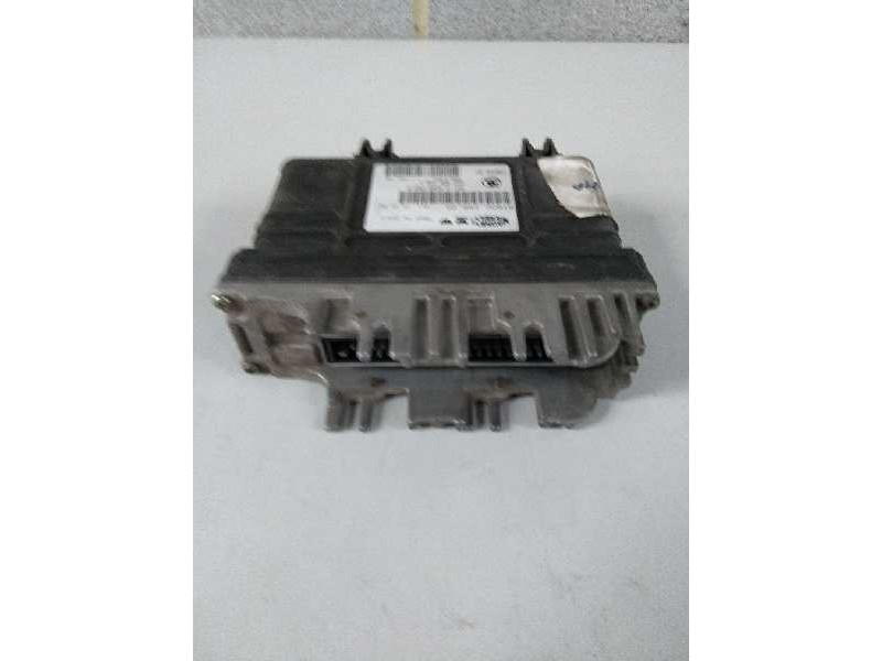 Recambio de centralita motor uce para skoda felicia pickup fun referencia OEM IAM 032906030L 6160028605 IAW1AVS1