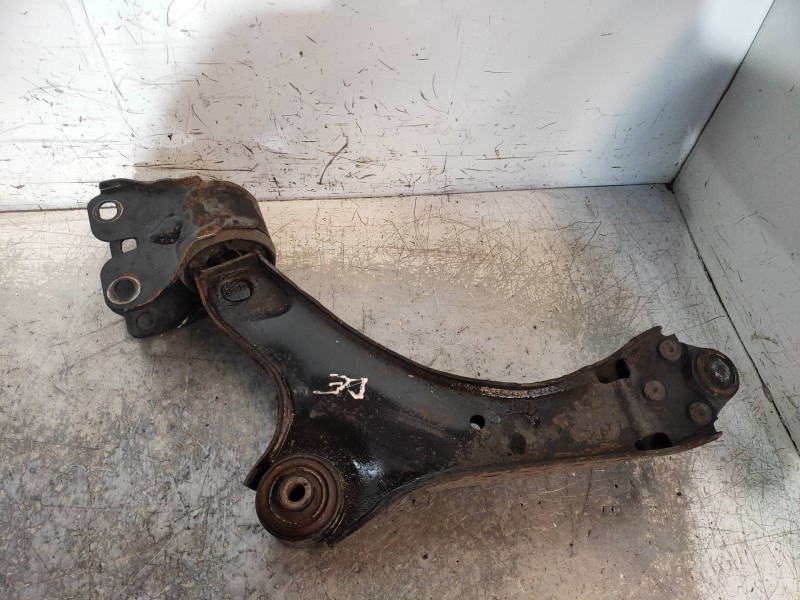 Recambio de brazo suspension inferior delantero derecho para ford mondeo ber. (ca2) titanium referencia OEM IAM 7G9N3A052BB 7G9N