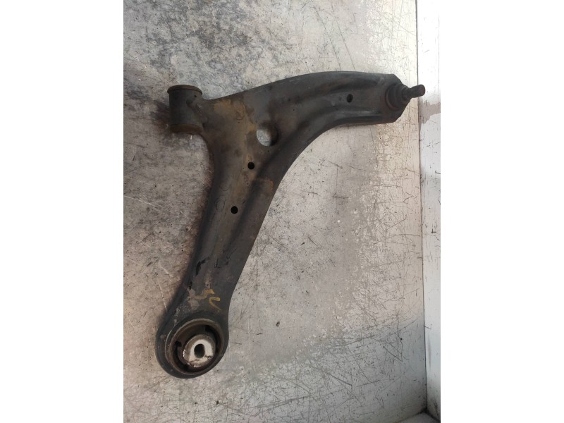 Recambio de brazo suspension inferior delantero derecho para ford fiesta (cb1) ambiente referencia OEM IAM   