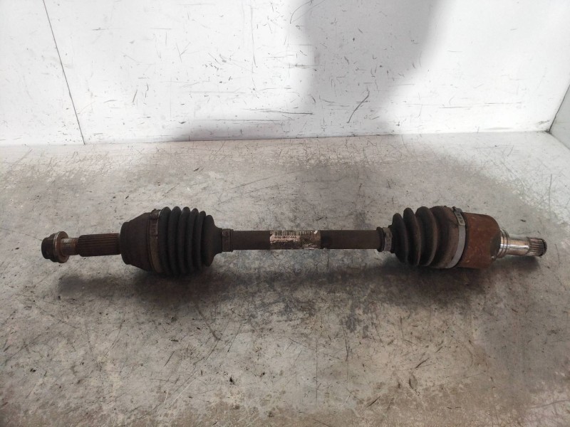 Recambio de transmision delantera izquierda para ford fiesta (cb1) ambiente referencia OEM IAM 8V513B437AAA  