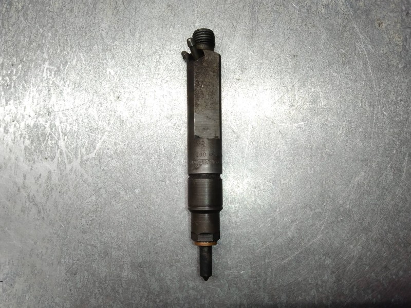 Recambio de inyector para seat leon (1m1) signo referencia OEM IAM 0432193696 028130202P 