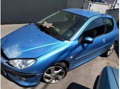 peugeot 206 berlina del año 2001