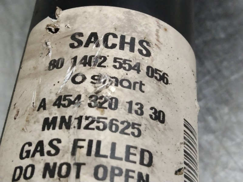 Recambio de amortiguador delantero derecho para smart forfour 1.3 cat referencia OEM IAM A4543201330  