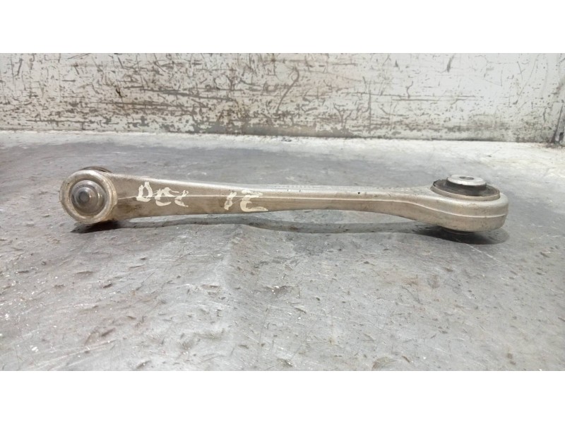Recambio de brazo suspension superior delantero izquierdo para audi a4 ber. (b8) 2.0 16v tdi referencia OEM IAM   