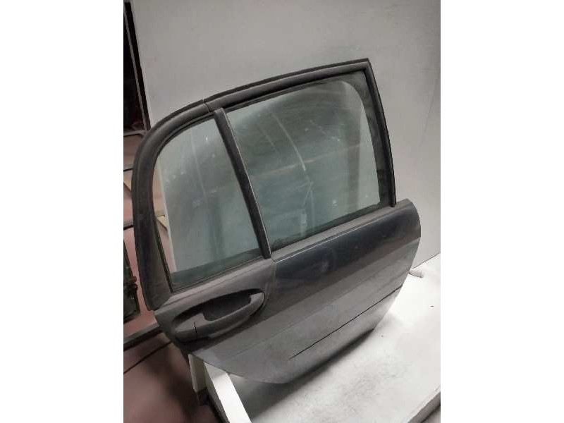 Recambio de puerta trasera derecha para smart forfour 1.3 cat referencia OEM IAM   