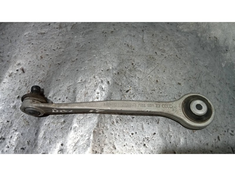 Recambio de brazo suspension superior delantero izquierdo para audi a4 ber. (b8) 2.0 16v tdi referencia OEM IAM   